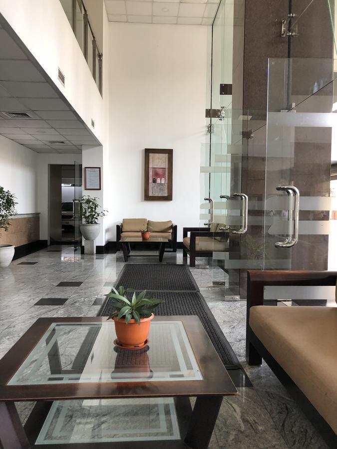 Colombo - Town Hall- 2 Bed Room Apartment 외부 사진
